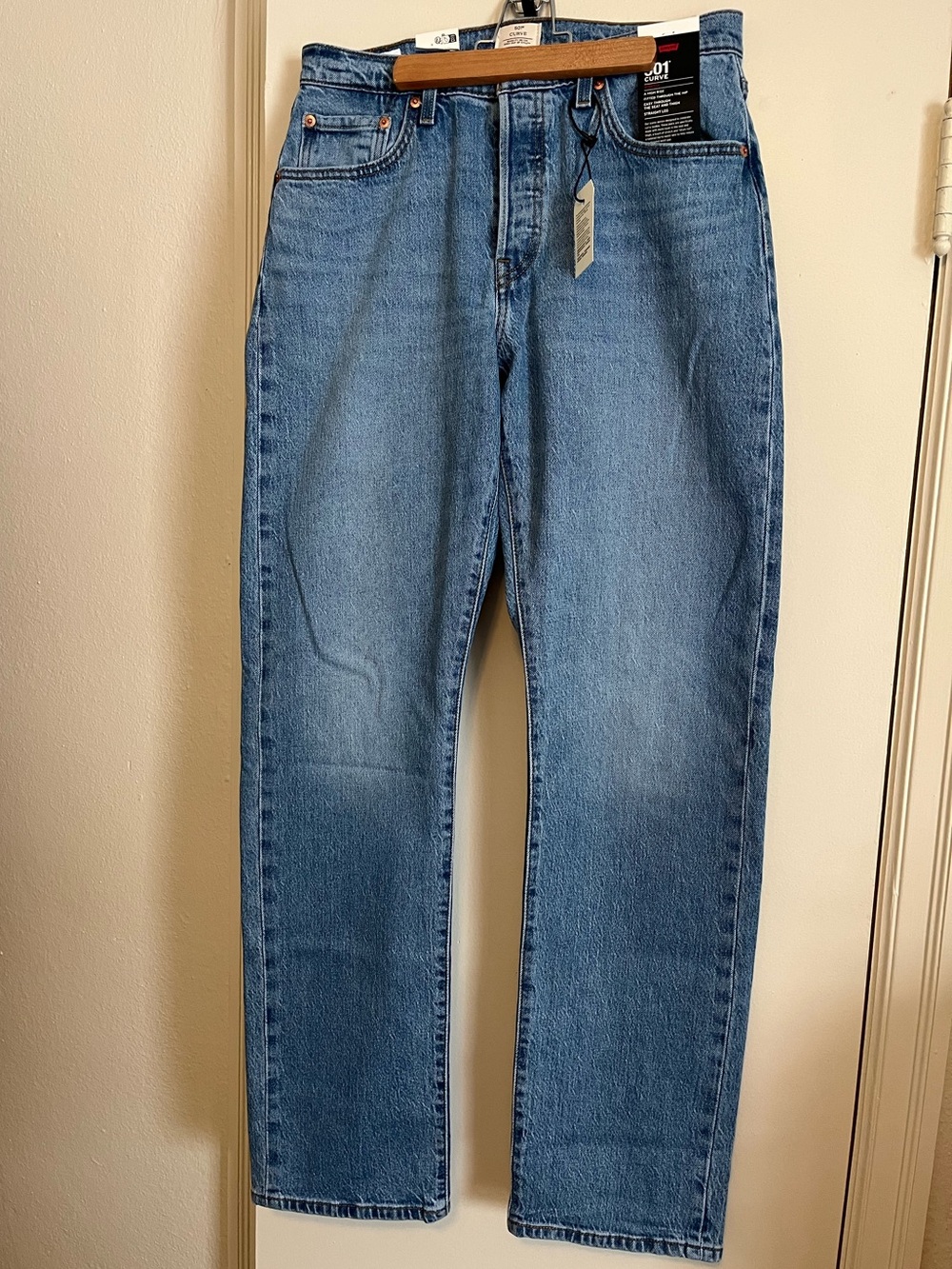 Levi’s 501 Curve Women’s Jeans